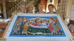 Закончена работа над вышивкой плащаницы. 2018г